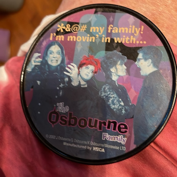🔴or🌼COASTERS- CLASSIC THROW BACK THE OSBOURNE FAMILY-4 Coaters with storage tin - Picture 1 of 7